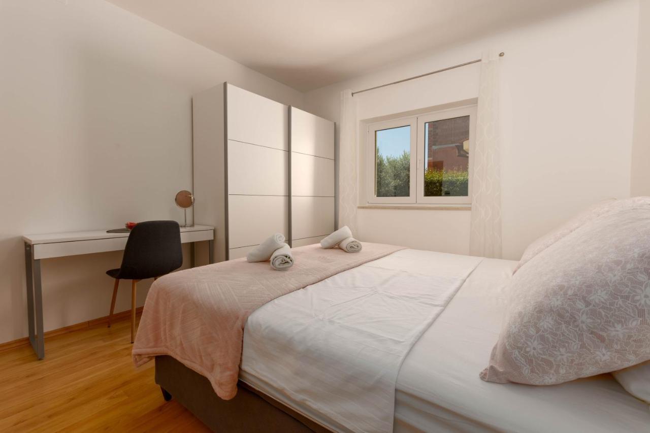 Apartment Lucija, Stinjan Pula Bagian luar foto
